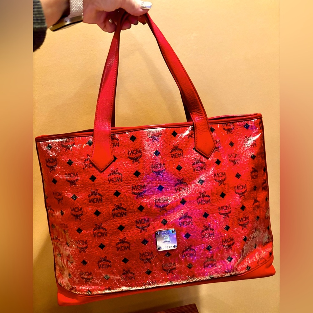 MCM LIMITED EDITION PHENOMENON CHERRY RED TOTE